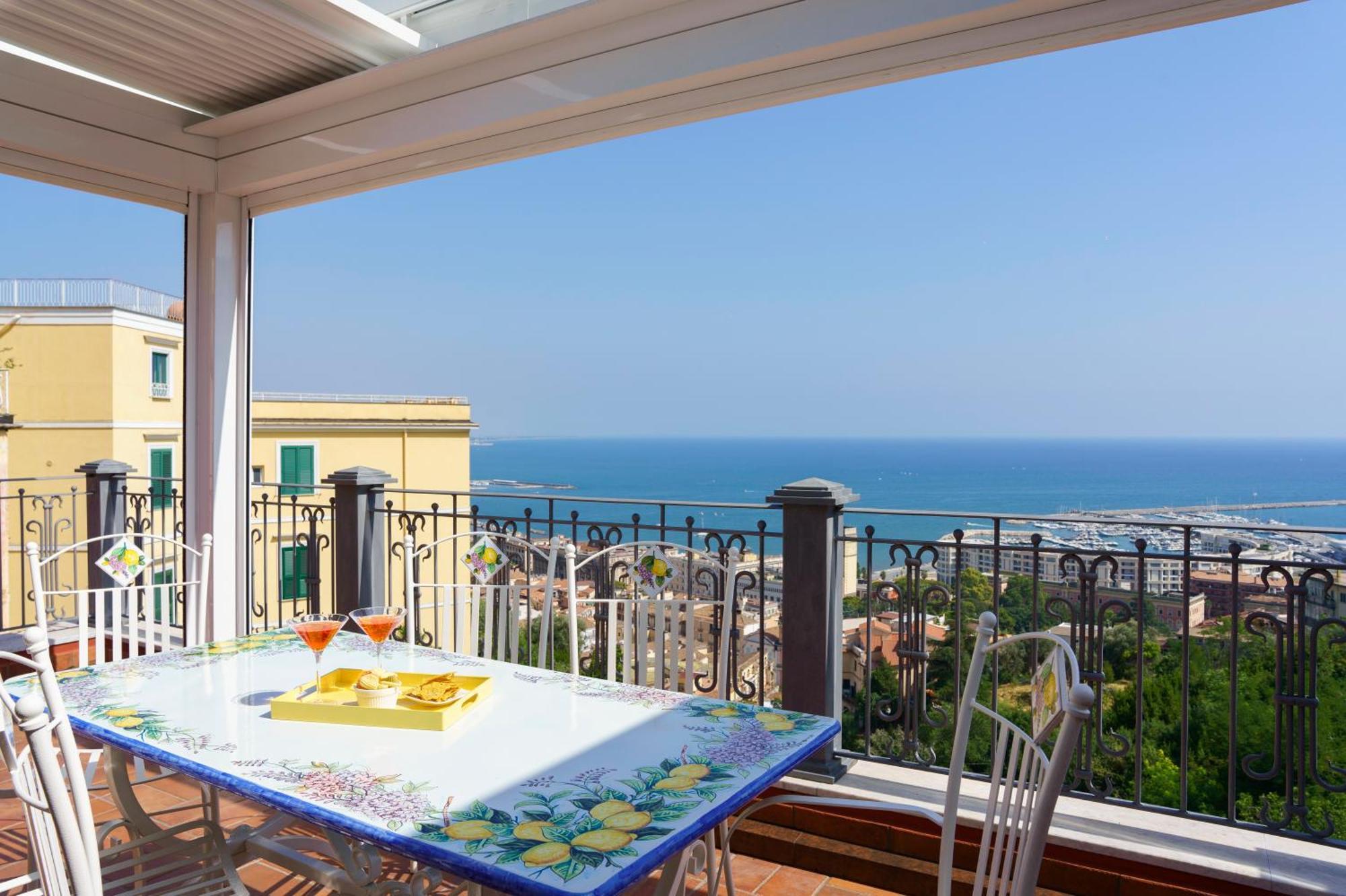 Suite Aphrodite - Exclusive Flat Salerno Exterior photo