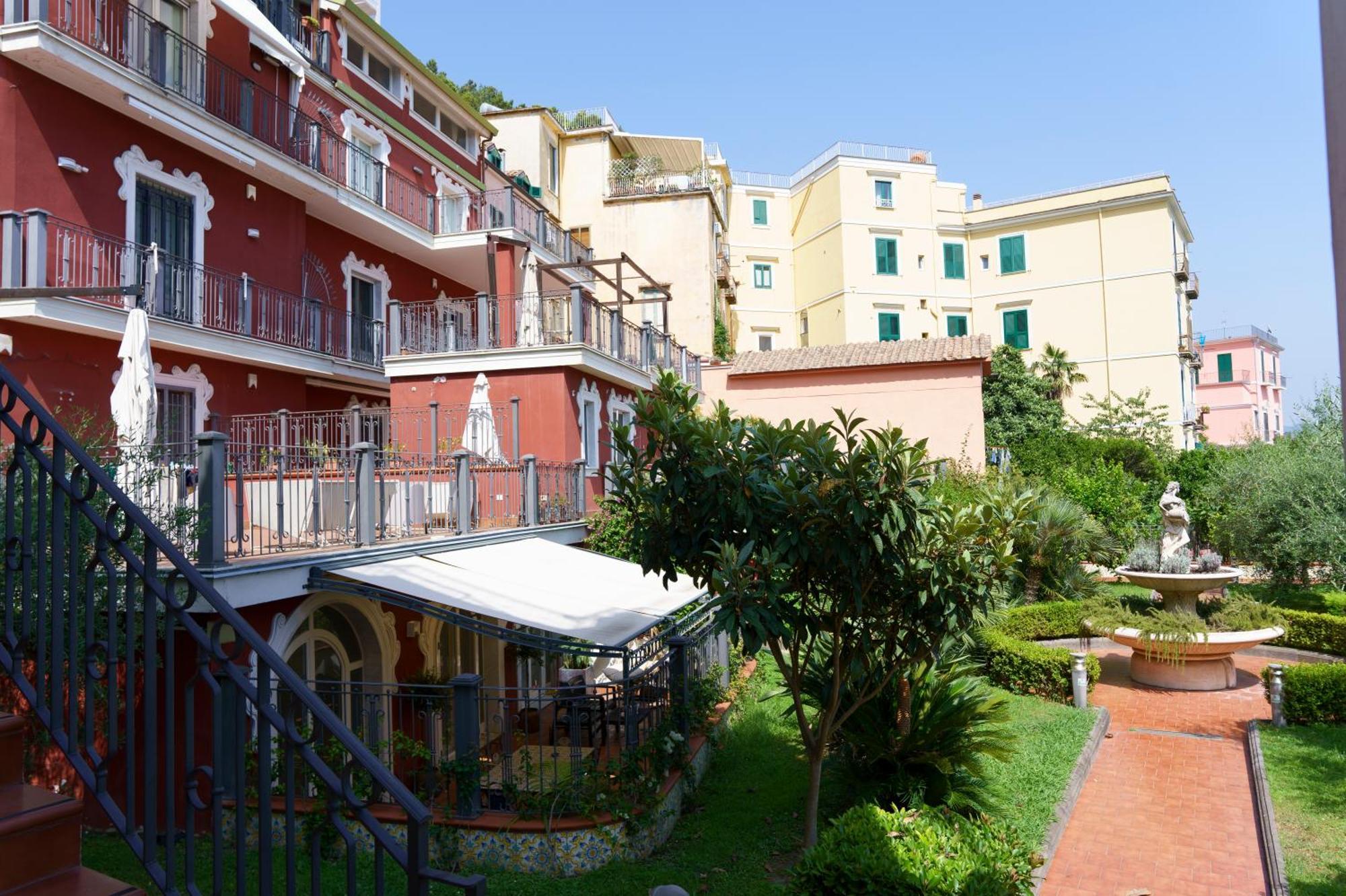 Suite Aphrodite - Exclusive Flat Salerno Exterior photo