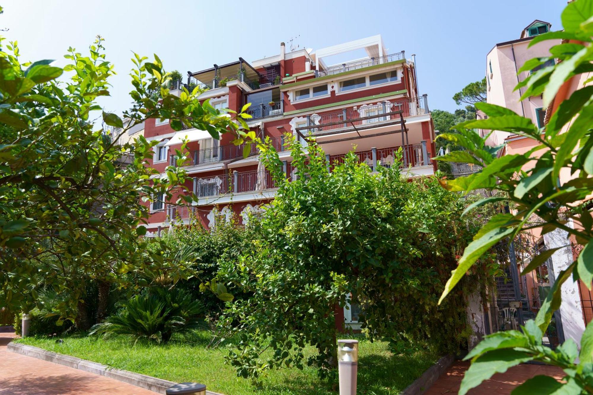 Suite Aphrodite - Exclusive Flat Salerno Exterior photo